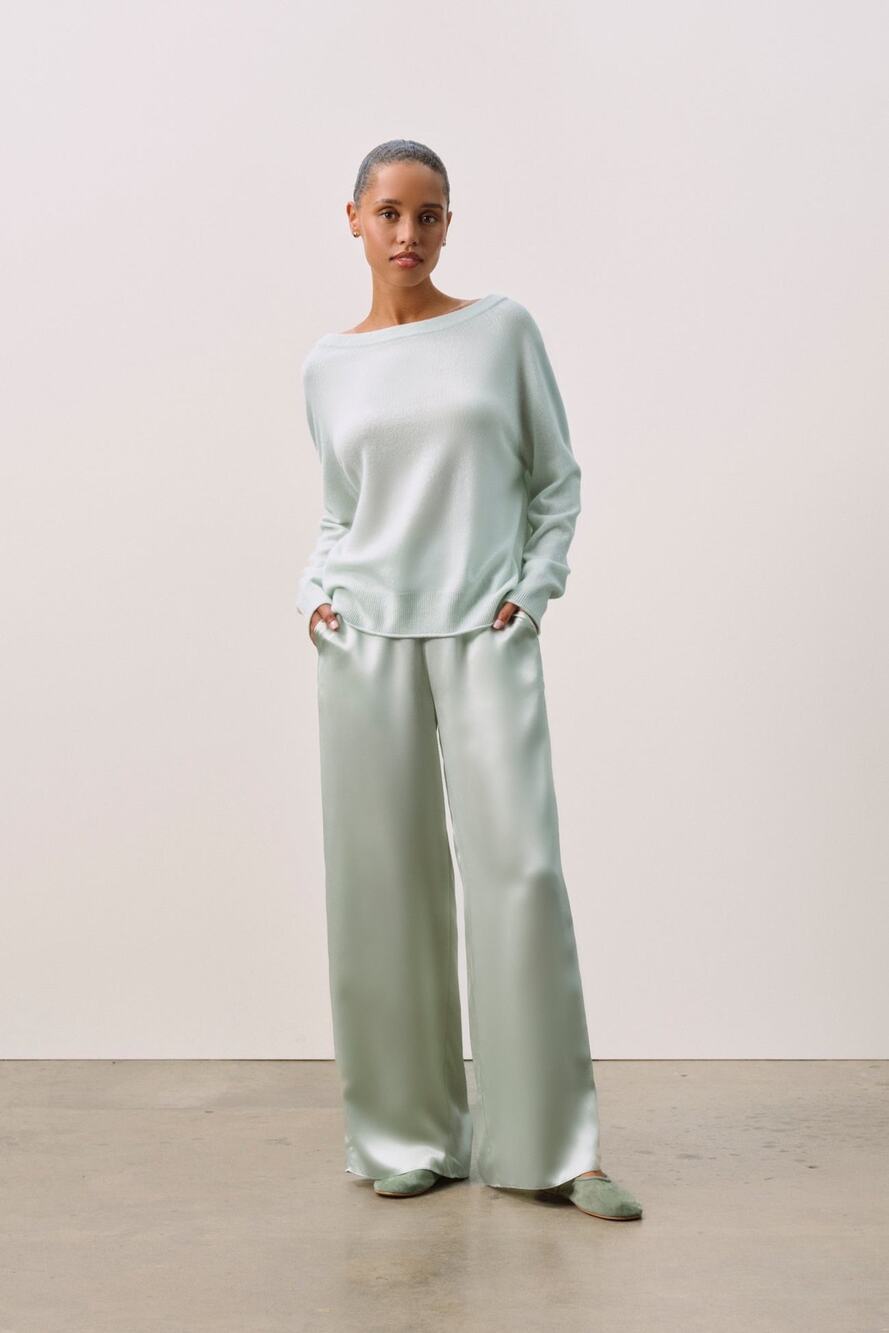NakedCashmere AZALEA CASHMERE OFF THE SHOULDER SWEATER - JADITE M